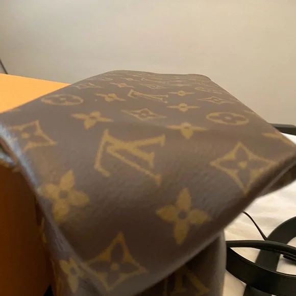 Louis Vuitton flower zipped tote MM handbag - Picture 8 of 16